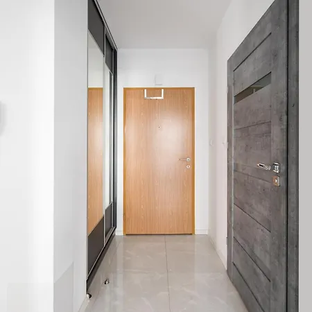 Praga Ostrobramska Modern By Bookinghost דירה