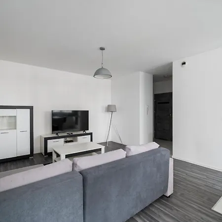 Praga Ostrobramska Modern By Bookinghost * ורשה